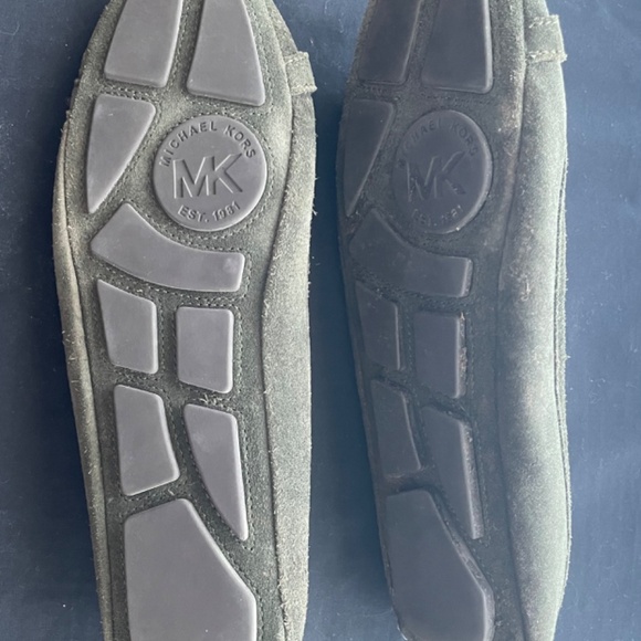 Michael Kors flats - Picture 2 of 3